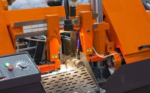 通道龙门带锯床具备哪些优点？